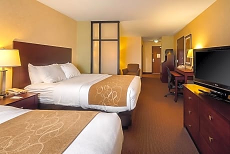 Queen Suite with Two Queen Beds - Non-Smoking