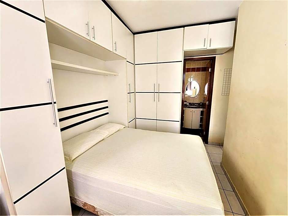 Res Ingrid Bloco B AP 910 · Apartamento completo de 2 quartos.