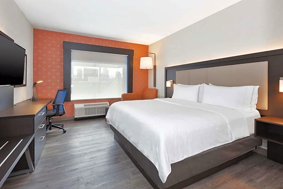 Holiday Inn Express And Suites Jersey City - Holland Tunnel By IHG