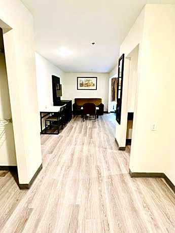 2 Queen Beds Efficiency Suite Nonsmoking