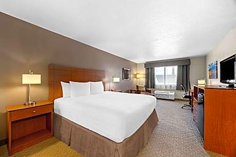 1 King Bed Non-Smoking Jacuzzi Microwave And Refrigerator Wi-Fi Full Breakfast