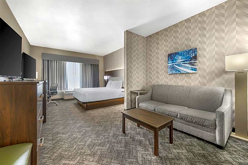 Best Western Plus Parkside Inn & Suites