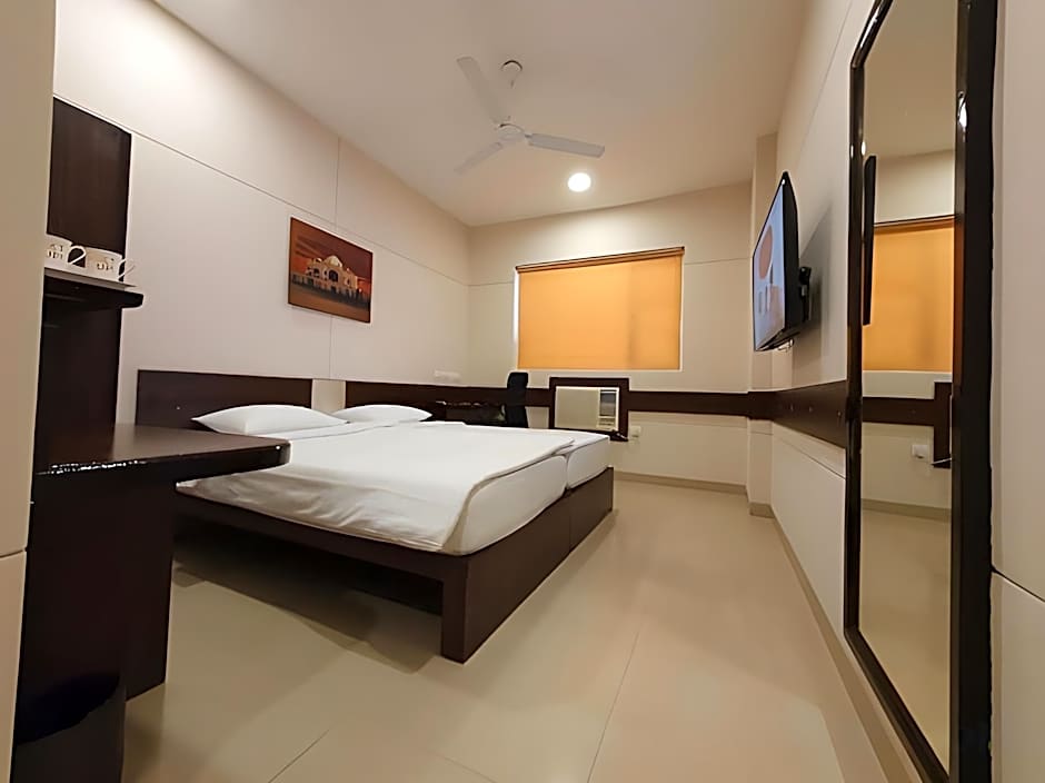 Ginger East Delhi, Vivek Vihar