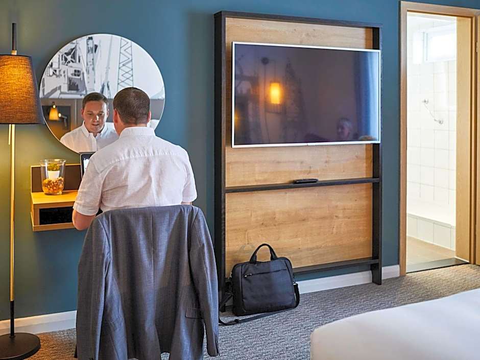 Mercure Cardiff North Hotel