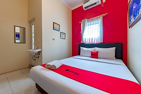 RedDoorz Syariah @ Sudirman Street Garut