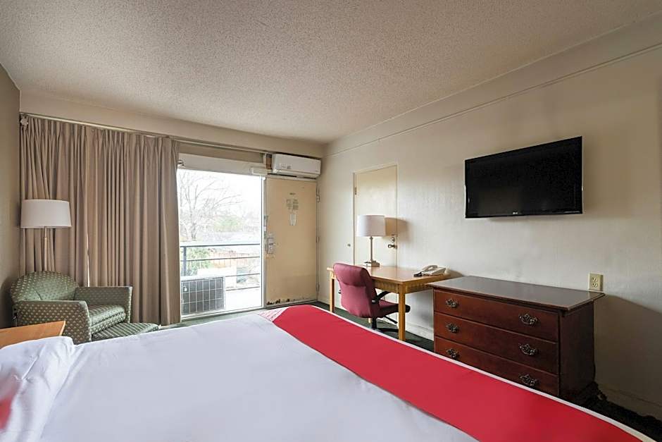 OYO Hotel Sumter SC Downtown