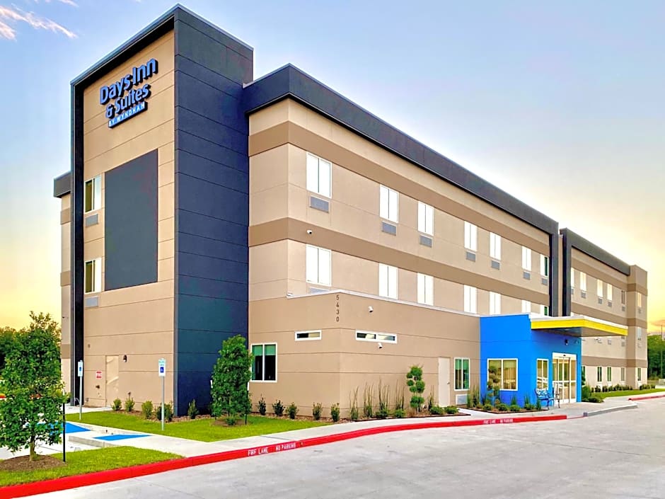 Days Inn by Wyndham Beaumont West I-10 Walden
