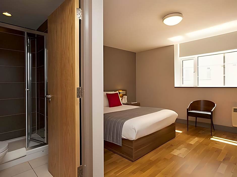 Britannia Study Hotel