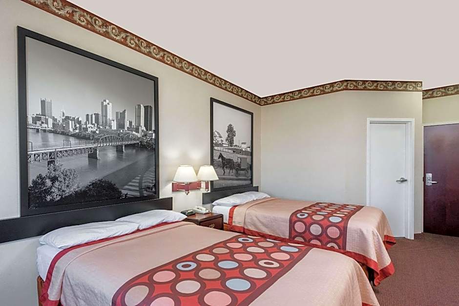 Super 8 by Wyndham Harrisburg Hershey North