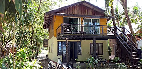 LOTUS KOH PHA YAM