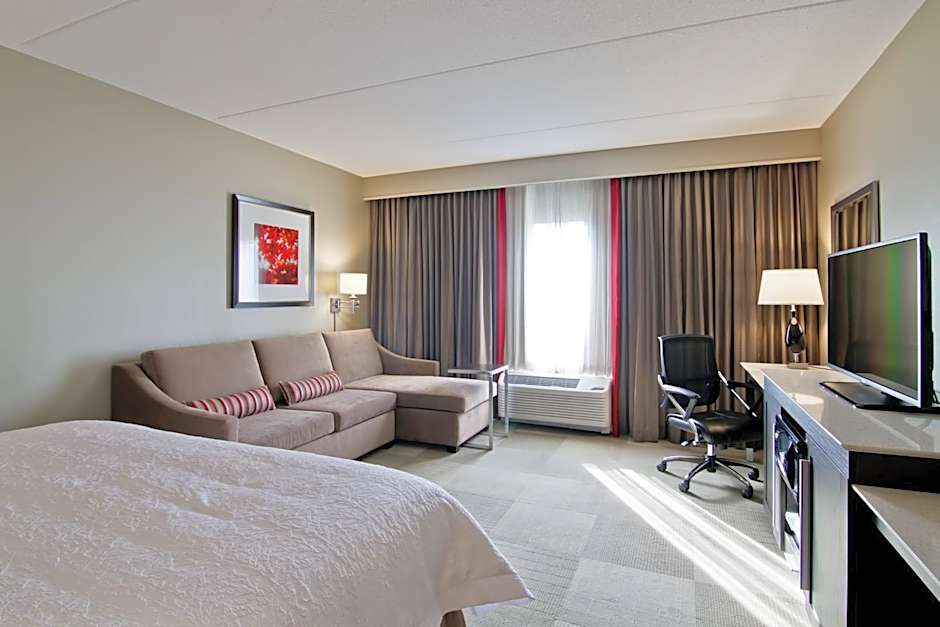 Hampton Inn & Suites By Hilton Toronto Markham