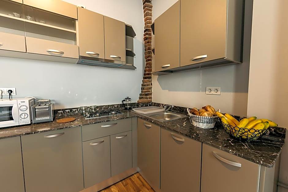 YellowBoot Aparthotel