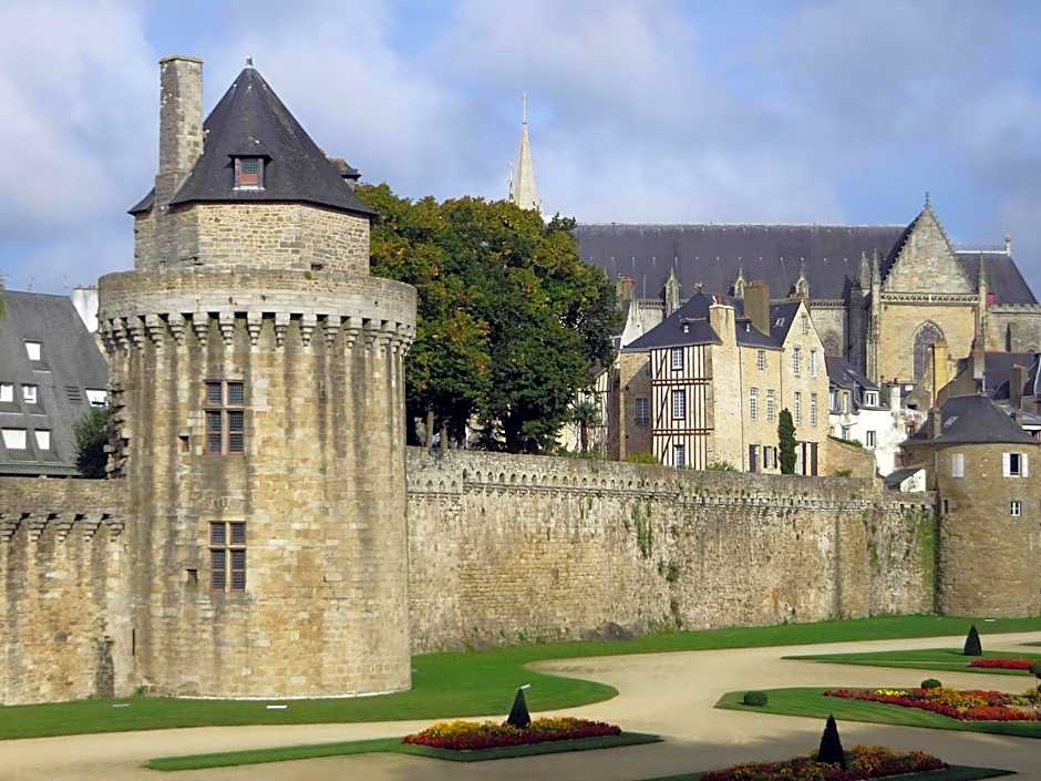 Escale Oceania Vannes Centre