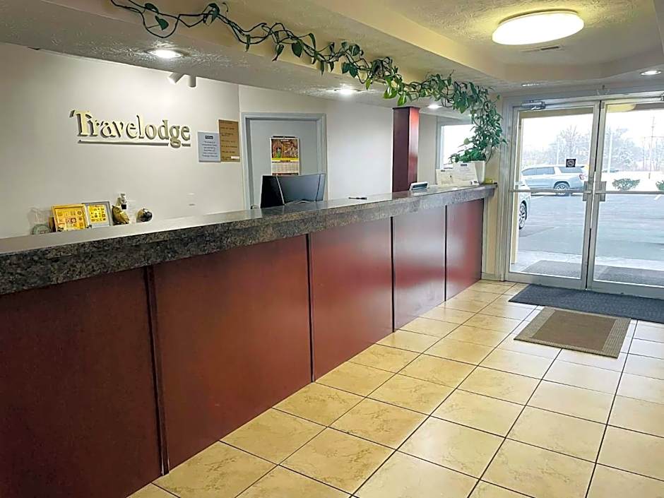Travelodge by Wyndham Sellersburg / Louisville North