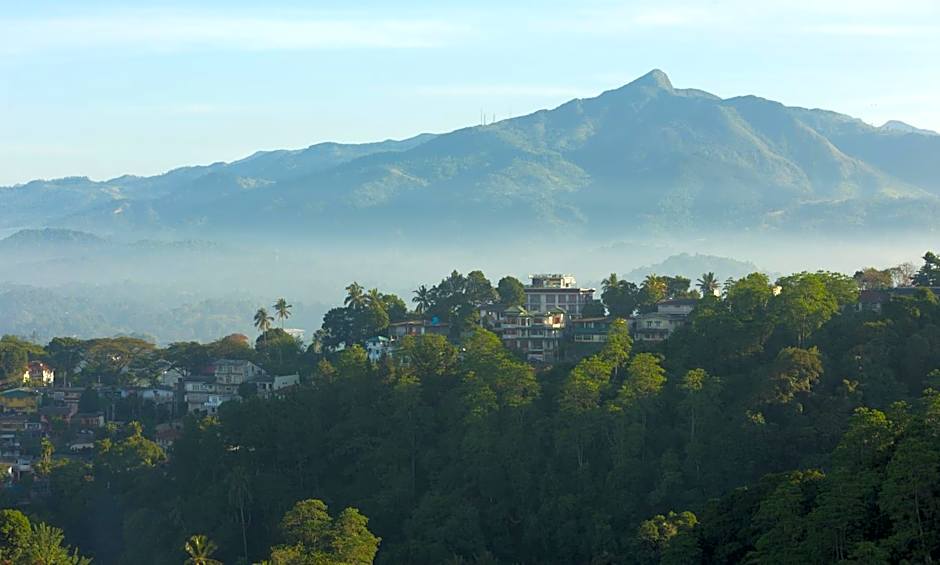 The Grand Kandyan Hotel