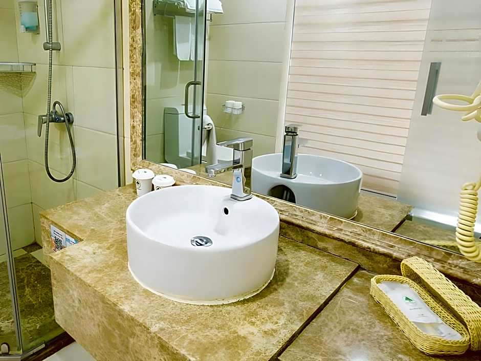 GreenTree Inn Nantong Huida Square Yuejiang Road Express Hotel