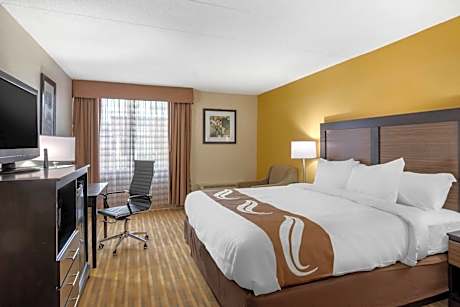 King Room - Accessible/Non-Smoking