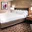 Holiday Inn Hotel & Suites Warren By IHG