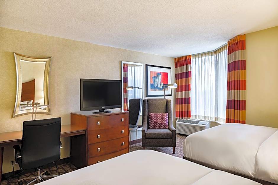 DoubleTree By Hilton Hotel Johnson City