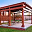 Days Inn & Suites by Wyndham Conroe North