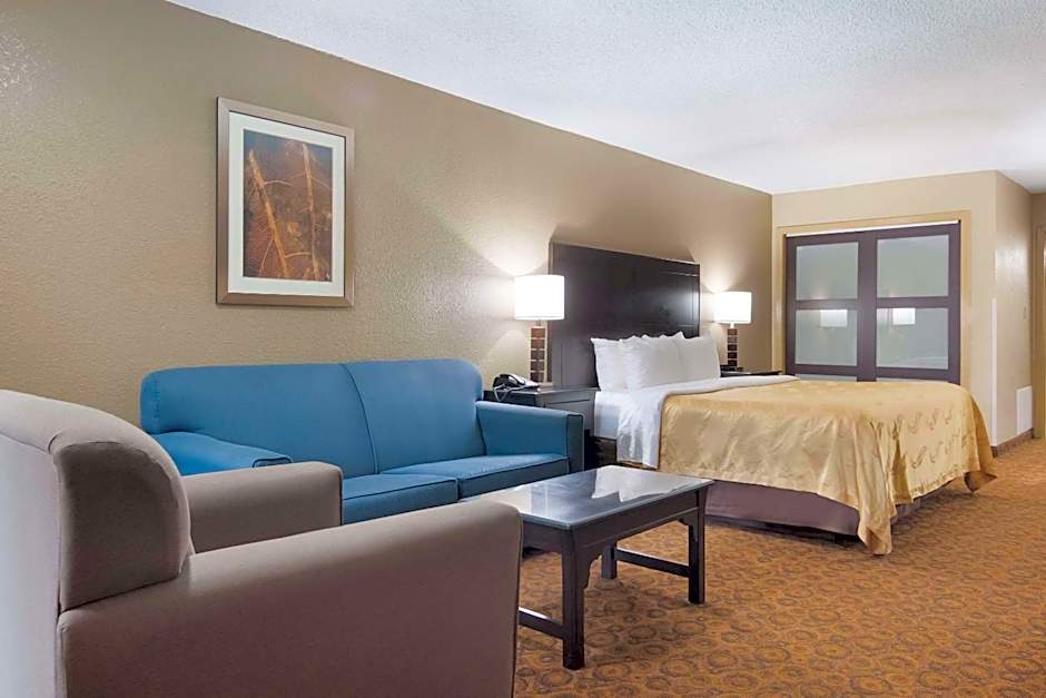 Quality Inn Magnolia