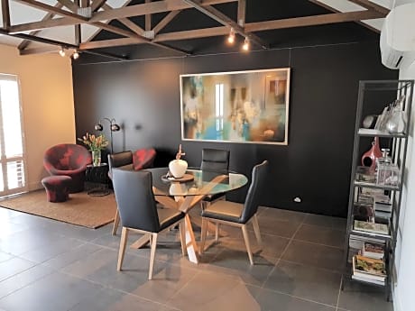 Irongate Studio B&B