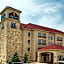 La Quinta Inn & Suites by Wyndham DFW Airport West - Euless