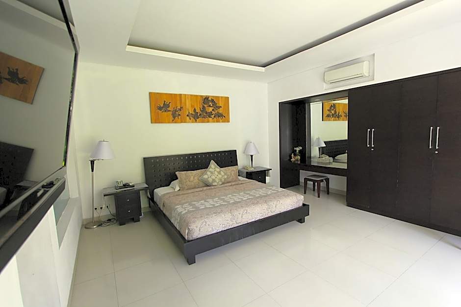 Heliconia Villa
