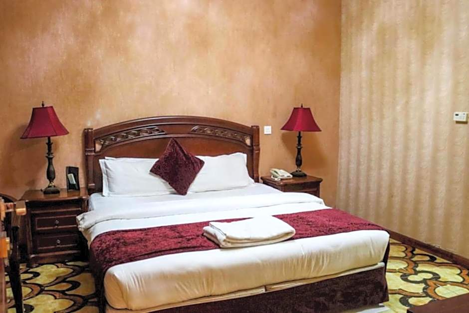 Photo 1 of 5 of Executive Suite