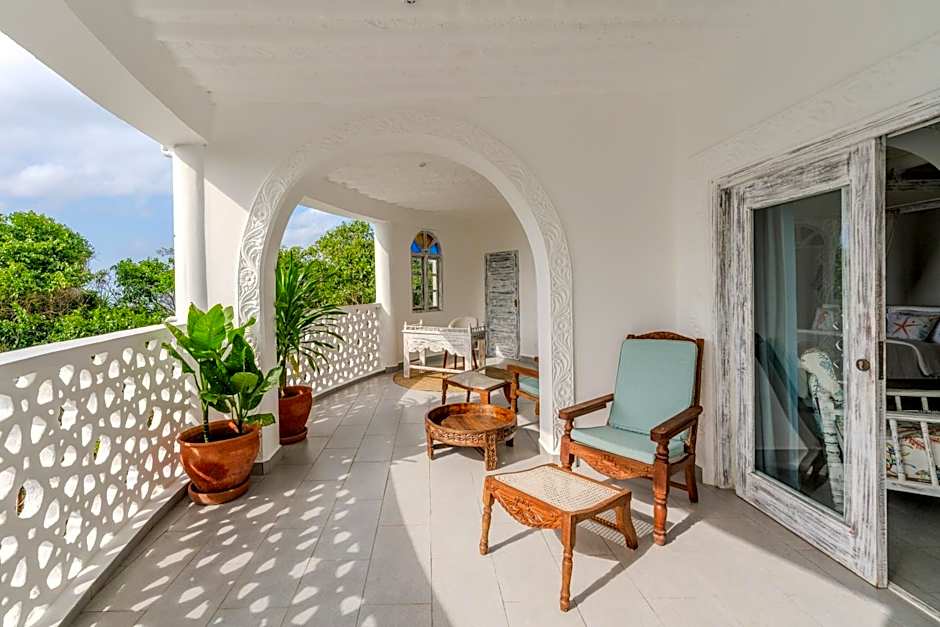 Chale Island Resort