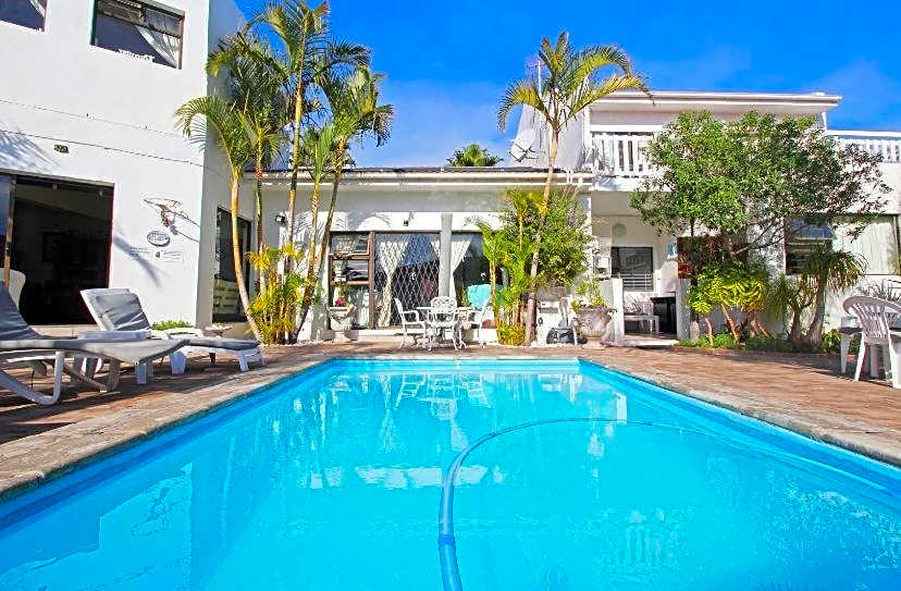 Au Plais De Langebaan at Palm Tree Villa