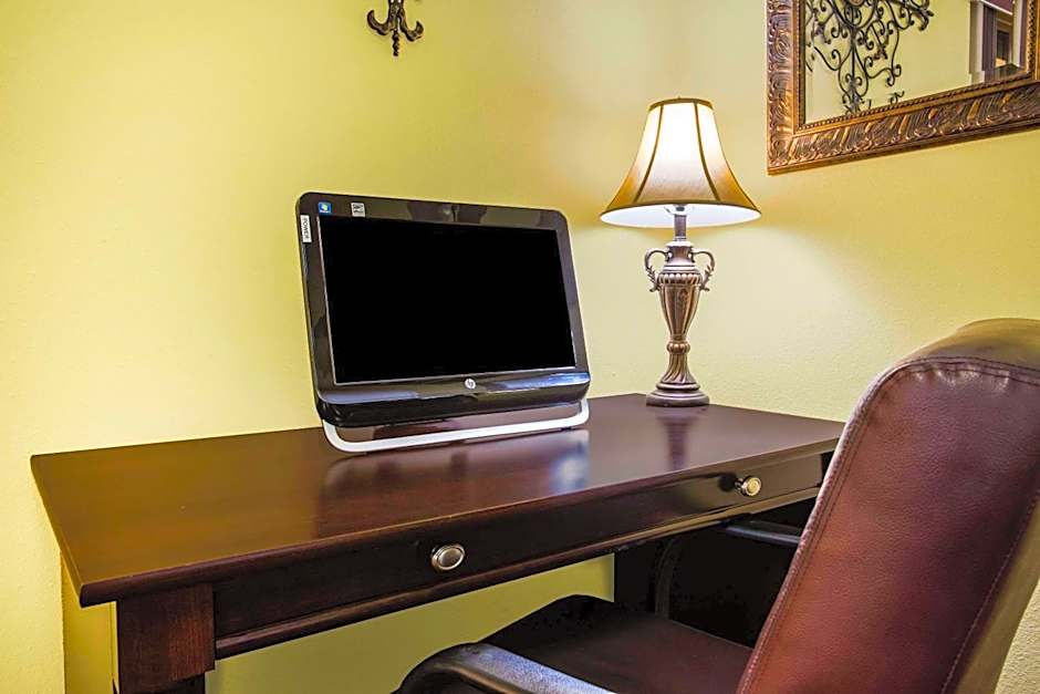 Days Inn by Wyndham Yakima