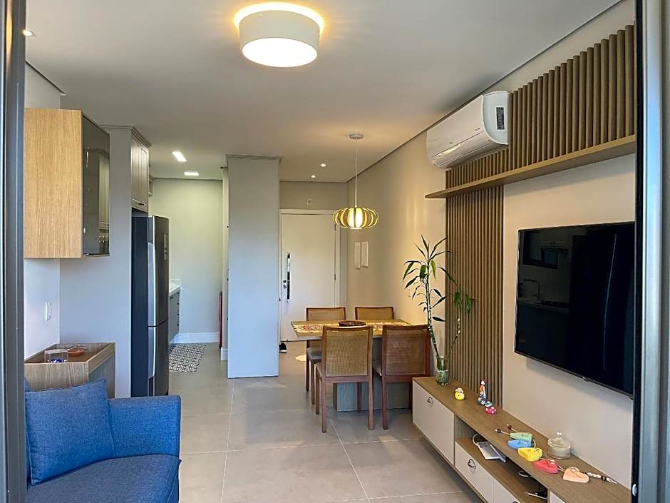 Lindo Apartamento! 100m da Praia Grande! EC01I