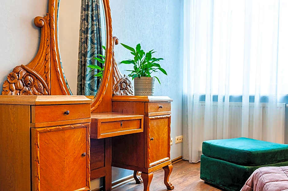 Home & Travel Apartments - AC - Parking - City Centre - Manufaktura - OFF Piotrkowska - EC1 - ATLAS Arena - Orientarium - Monopolis