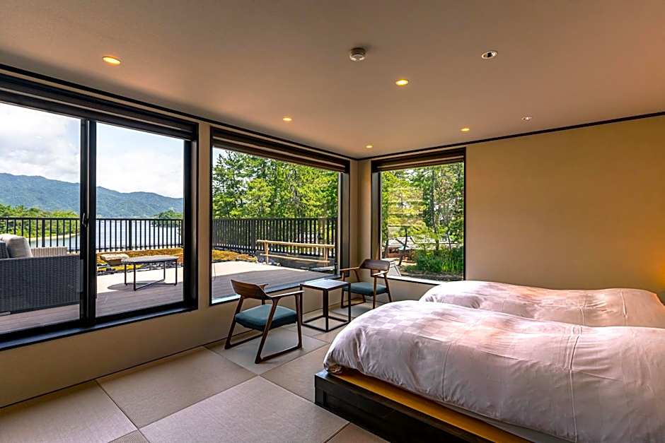 Deluxe 2 Beds, Sea View — 24 fotoğraftan 1. fotoğraf