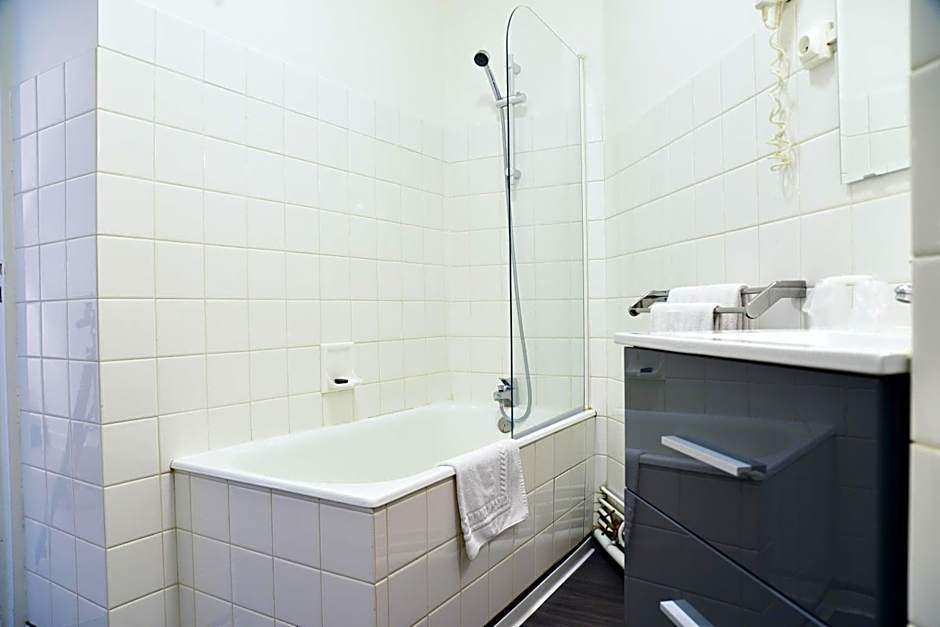 Cit'Hôtel l'Europe - Cholet Gare