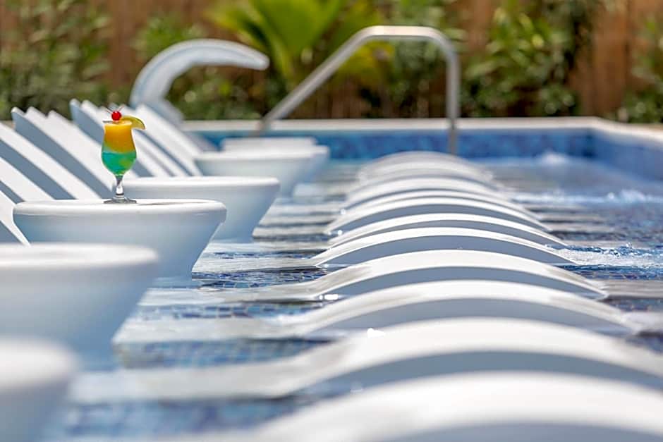 Sea Breeze Beach House All Inclusive by Ocean Hotels