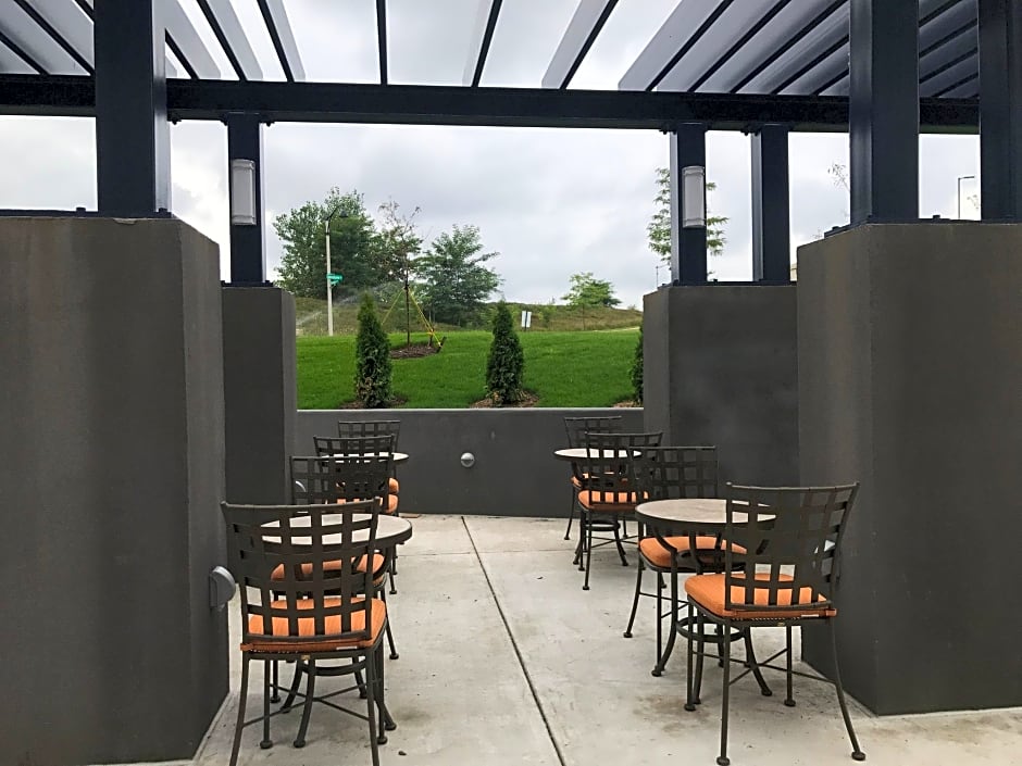 Staybridge Suites Madison - Fitchburg By IHG