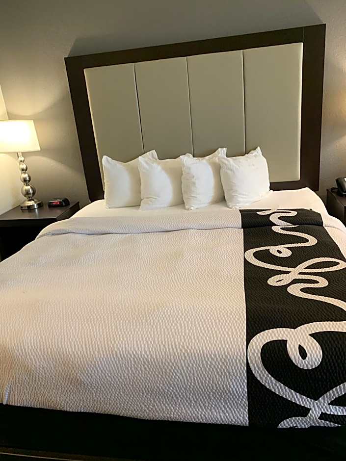 La Quinta Inn & Suites by Wyndham Hattiesburg I-59