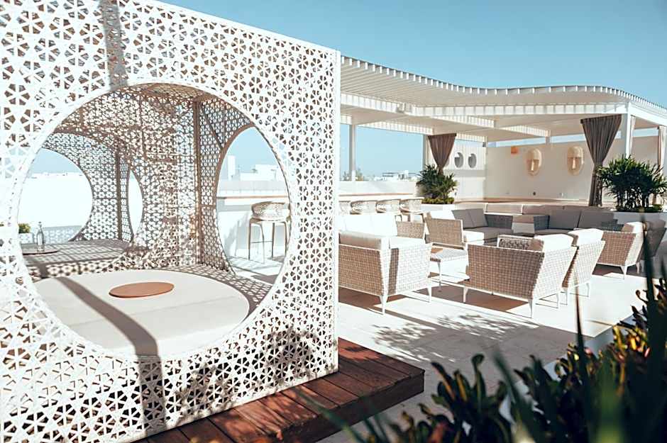 Antera Hotel & Residences