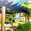 VILLA PARA 8p 6A 2M dentro del HOTEL a un costado del Krystal IXTAPA cuenta con playa y WIFI
