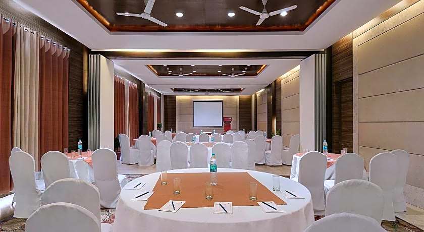 Ramada by Wyndham Mussoorie Mall Road