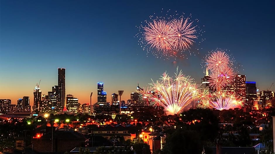 Aura on Flinders Serviced Apartments