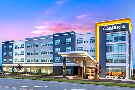 Cambria Hotel Bettendorf - Quad Cities