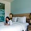 Holiday Inn Express Phuket Patong Beach Central By IHG