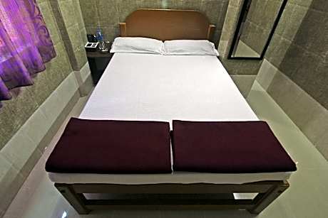 SPOT ON 39474 Gokarna Gc Stay