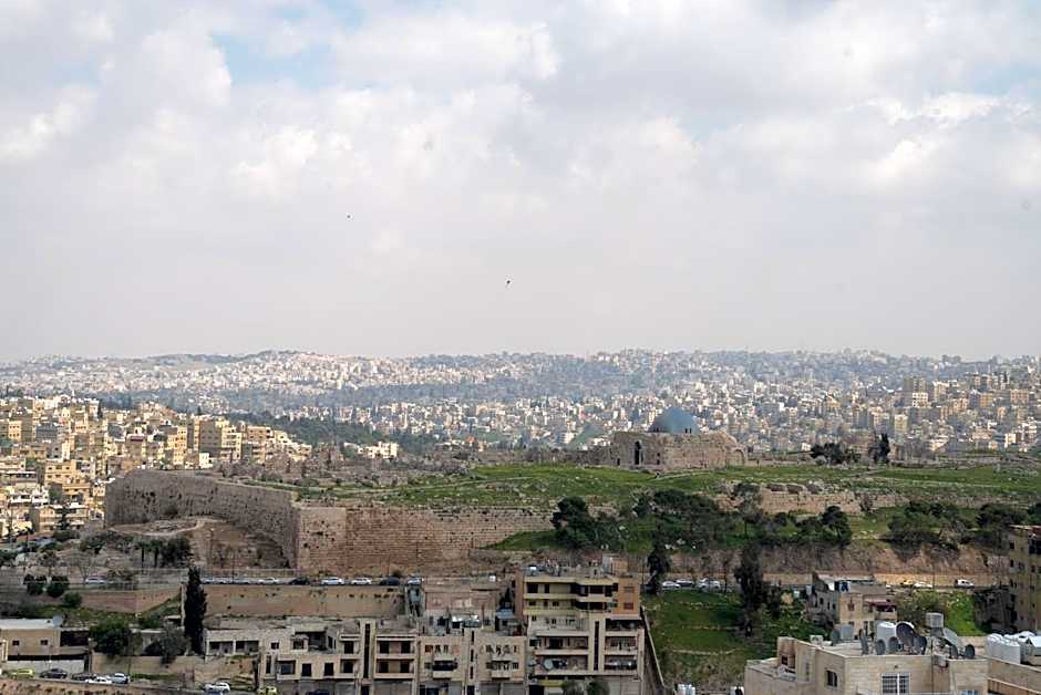 Liv Weibdeh Hotel Suites