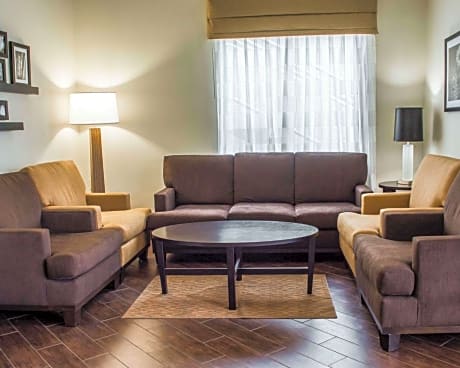 1 Queen Bed, Nonsmoking, Accessible