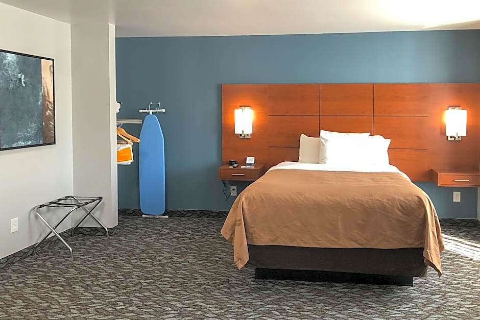 Quality Inn & Suites Watertown Fort Drum