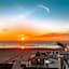 ITH Surf City Hostel Hermosa Beach